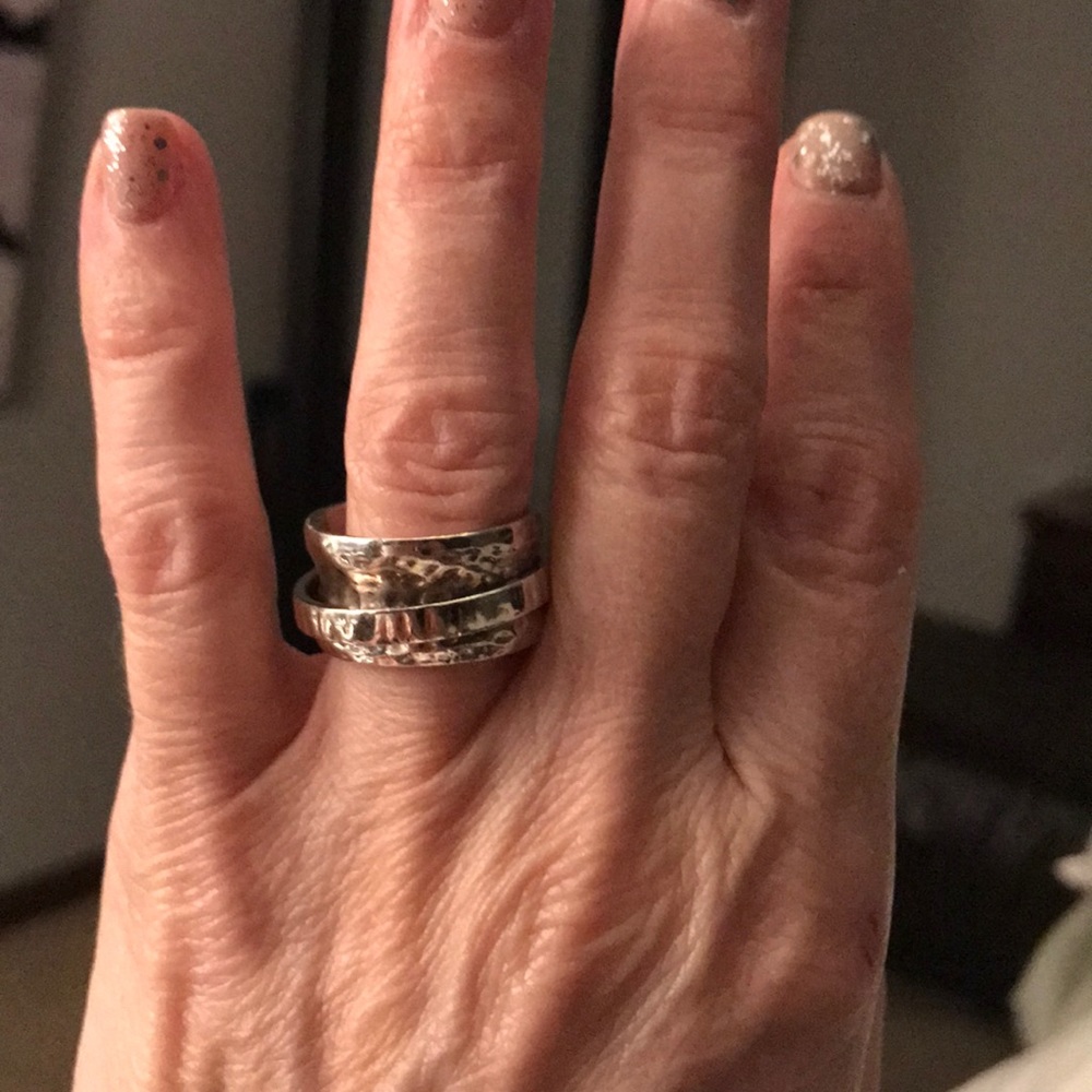Silpada spin ring.